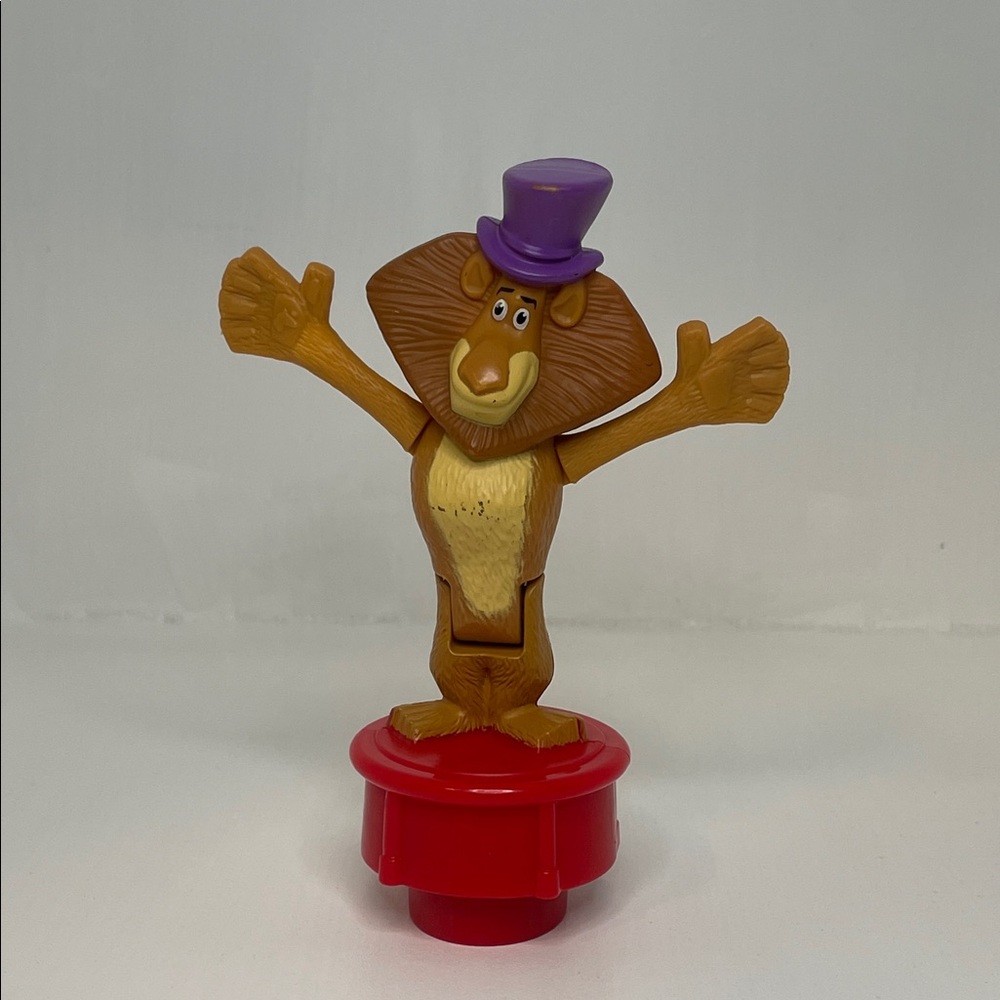 Alex the Lion Madagascar 2012 McDonald’s Happy Meal Toy